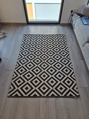 Black & White Geometric Rug - Excellent Condition