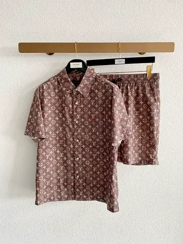 LV set for men