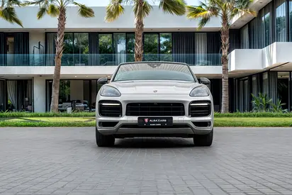 صورة 4 لـ 2023 Porsche CAYENNE
