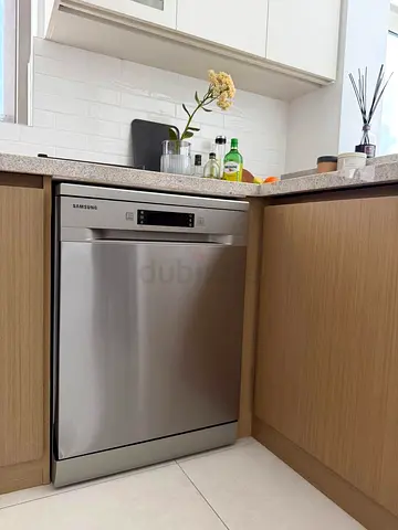 Samsung brand 3rack dishwasher neat and clean condition