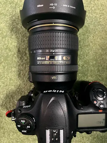 Nikon D750 with AF-S NIKKOR 24-120mm f/4G VR Lens - excellent Condition