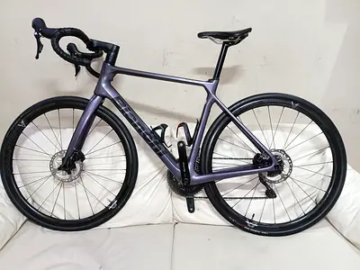 FullCarbon Bianchi RoadBike Shimano New105 12*2Speed NewMan CarbonWheelSet full Intagrated 2025Model