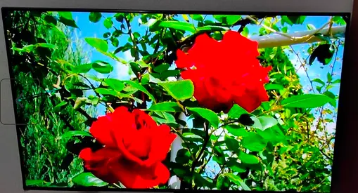 50 inch Samsung Smart TV - AU7000 (perfect condition)