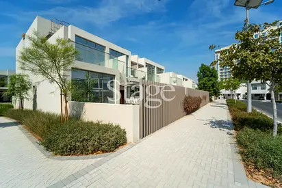 Single Row | Euro Style | Garden | Near Metro
