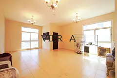 Huge Layout | With Laundry/Stotre | Closed Kitchen