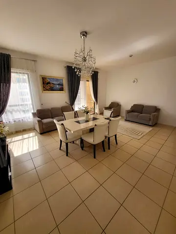 LARGE SIZE 1297 sqft |READY TO MOVE-PRIME LOCATION