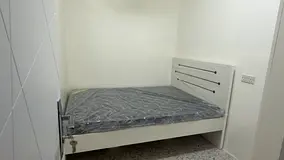 Brand new partition available for couples and ladies and gens