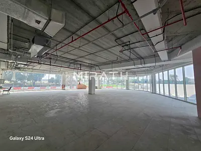 COMMERCIAL SPACE FOR SHOWROOM & RETAIL AT DIP1