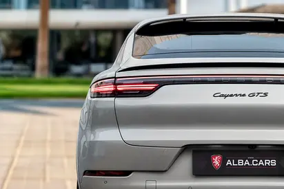 صورة 6 لـ 2023 Porsche CAYENNE