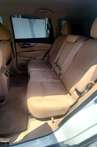 2015 Nissan X-TRAIL photo 7