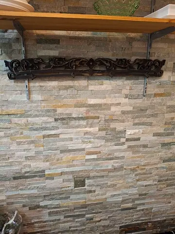 WALL COAT HANGER: