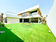 Lavish 5-BR villa with Big garden maid Room driver Room