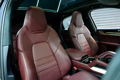 صورة 9 لـ 2025 Porsche CAYENNE