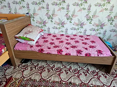 Single bed for sale