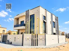 Villa for sale – 3 floors – A/C fees included – Freehold