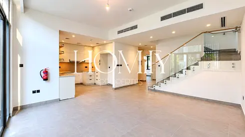 LUXURIOUS FINISHING | SPACIOUS | PRIVATE GARDEN