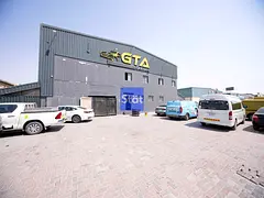 Spacious Warehouse | 10m+ Ceiling | Road Facing