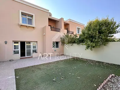 Exclusive 3BR + Study | Vacant | Gated Community