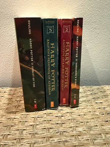 4 Harry Potter books