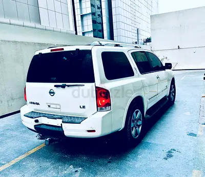 Reliable Nissan Armada 2011 LE | GCC-Well Maintained-8 seats driving great 100% EVERYTHING
