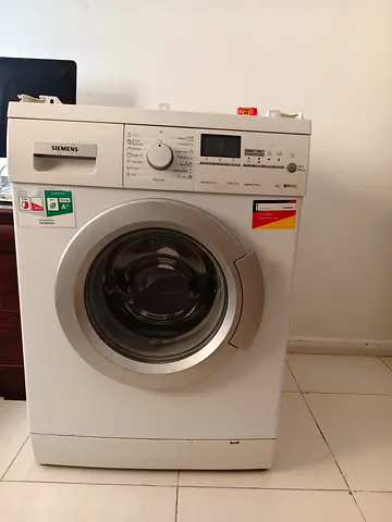 Siemens iQ300 Front Load Washing Machine 7kg