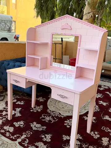 Dressing table for sale in Dubai