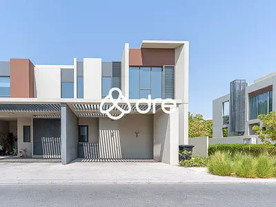 فيلا مشرقة من 3 غرف نوم | حديقة خاصة | Cherrywoods دبي لاند