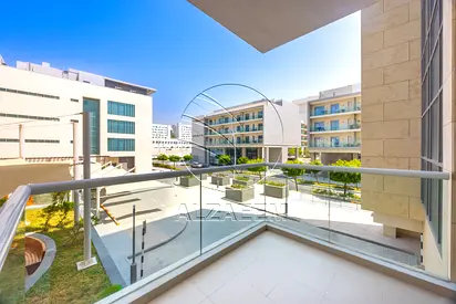 Move-in Ready | Underground Parking | FREE Chiller