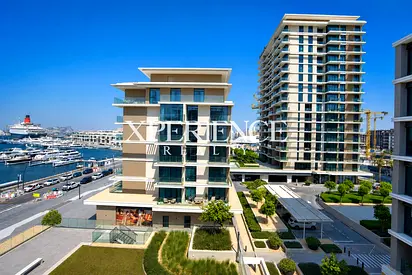 UNOBSTRUCTED FULL SEA & MARINA VIEW | VACANT