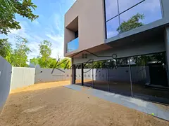 Spacious 3-Bedroom Corner Single Row Villa for Sale | Ronbina