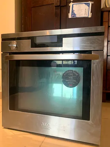 AEG B9820-5-M Stainless Cooker