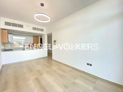 Urgent Sale l Exclusive | Furnished | Vacant