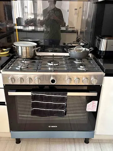 Bosch full gas cooker 90*60cm