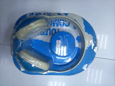 Blue over-ear wired headphones (new in packaging)