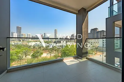 Park Views | Unfurnished | Study Room