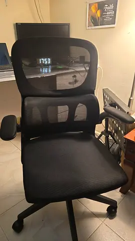 Ergonomic chair