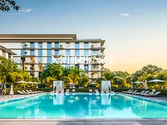 COMMUNITY EXPERT | CORNER UNIT | POOL VIEW