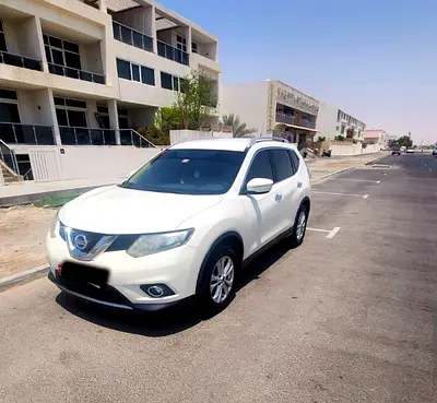 2015 Nissan X-TRAIL photo 3