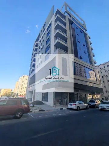 � فرصة استثمارية مميزة – بناية شبه جديدة للبيع في بوشغارة