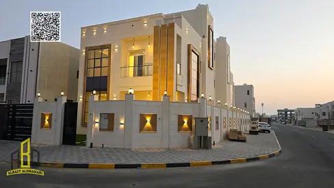Villa for sale, corner lot on two streets, very distinctive finishing, close to all services, with a very distinctive roof terrace.