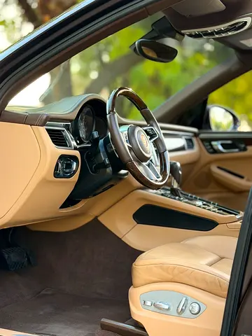 2016 Porsche MACAN — миниатюра 18