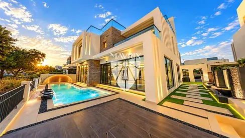 Garden & Pool & Jacuzzi | Big Plot | Available Now