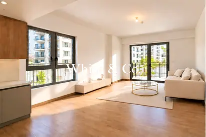 Corner Unit | Dual Windows | Natural Light