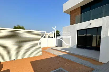 CORNER SINGLE ROW | LUXURY 5-BHK READY ELITE VILLA