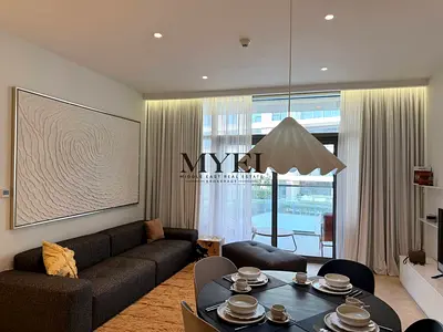 FULLY FURNISHED / FULLY RENOVATED