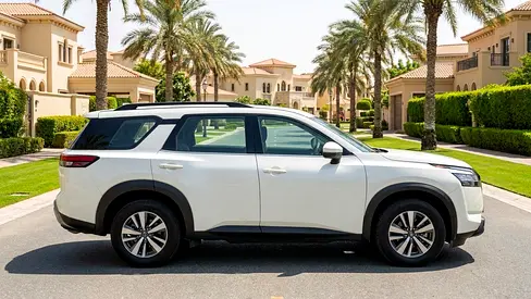 2023 Nissan PATHFINDER photo 5