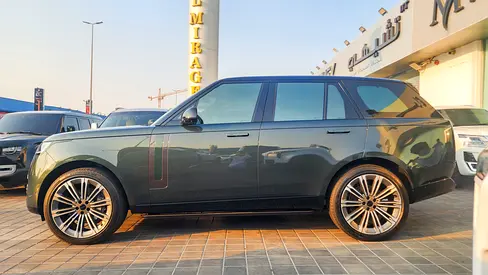 RANGE ROVER - VOGUE - HSE P400 - V6 CYLNDERS - 2026 MODEL - GCC SPECS - 0KM - GREEN COLOR