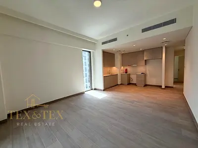 Modern 2 BR | Community View | Dubai Creek Harbour