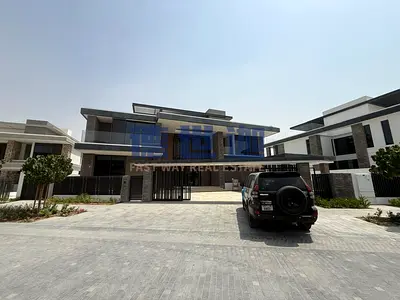 On the Lagoon | 6 Bedroom Mansion | Stunning Design