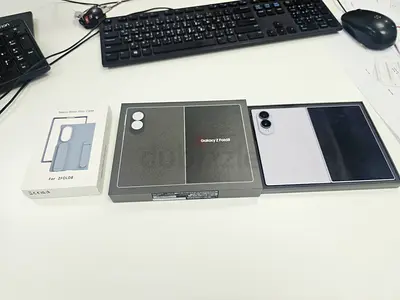 Samsung fold 8 256 gb tra 256 gb